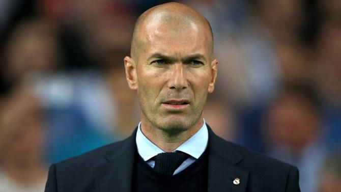 Avançam em França: Zidane recusa oferta astronómica para treinar Ronaldo