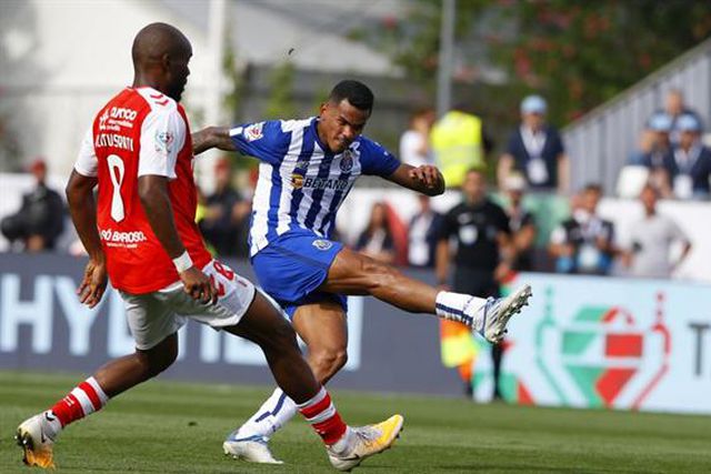 «Continuar a festejar títulos»