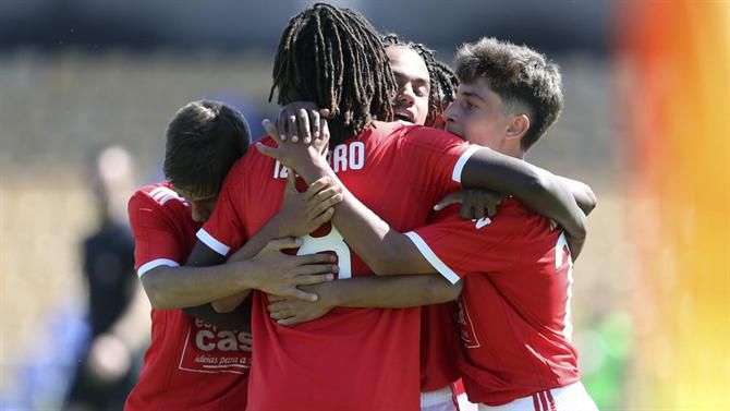 Benfica aplicou meia dúzia ao Belenenses