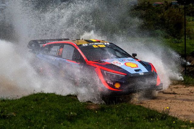 Neuville (Hyundai) ganha Rali de Itália/Sardenha