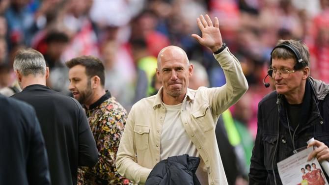 Robben para as adversárias de Portugal: «Se vão a jogo com m... nos calções, mais vale ficarem em casa»