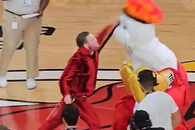 Mascote dos Heat desafia McGregor para combate (vídeo)