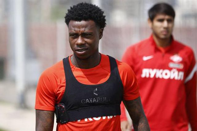 Pena de prisão para ex-internacional neerlandês que esfaqueou primo