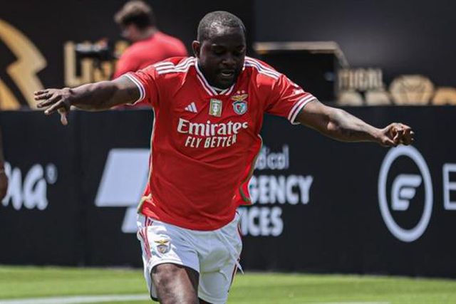 Mantorras volta a marcar pelo Benfica (vídeo)