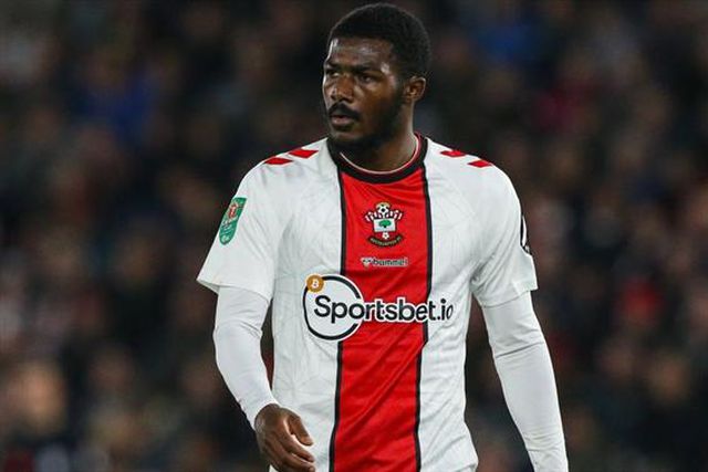 Avançam em Inglaterra: acabou contrato com o Arsenal e está na mira das águias