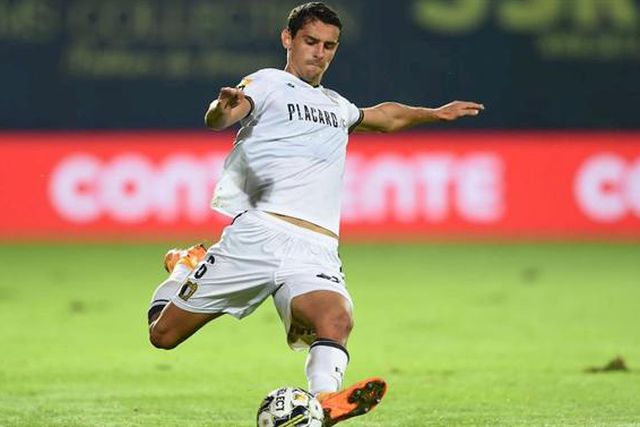 «Sinto-me cada vez melhor a lateral»