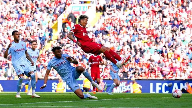 No último jogo em Anfield, Firmino mantém Liverpool a sonhar com a Champions