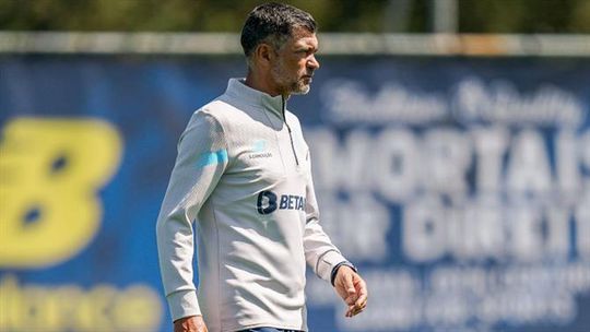 Sérgio Conceição vai estar no banco na Supertaça frente ao Benfica