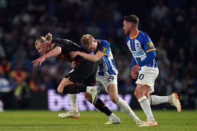 Brighton dá razão a Guardiola (veja os golos)