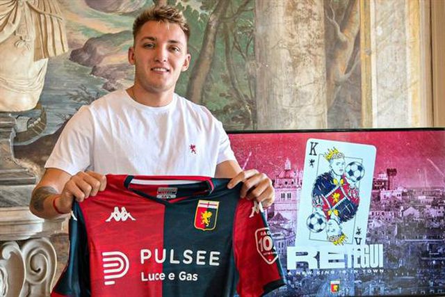 Oficial: 'senhor 0,5 golos/jogo' chega da Argentina