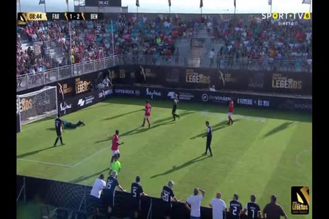 Mantorras volta a marcar pelo Benfica