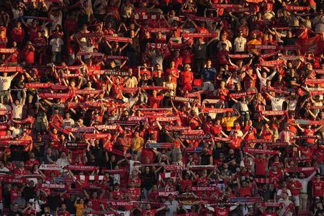 Restam menos de 200 bilhetes para o jogo do título!