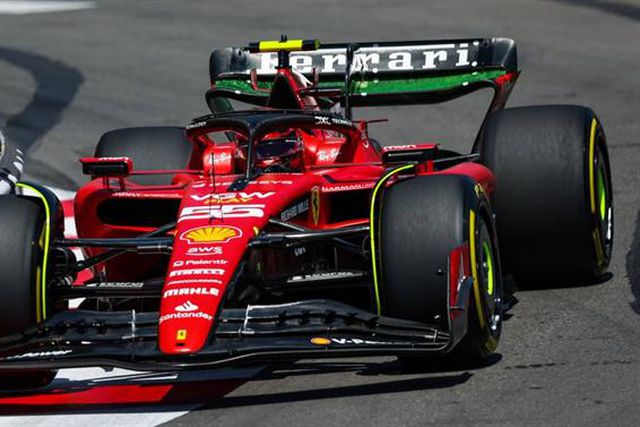 Treinos livres no Mónaco: Carlos Sainz lidera primeira sessão