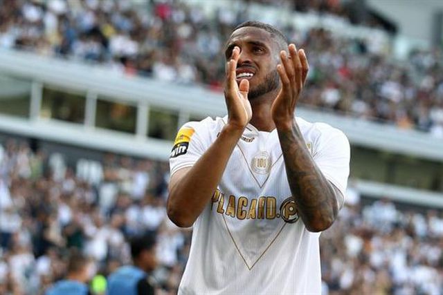 André Silva substituído por lesão