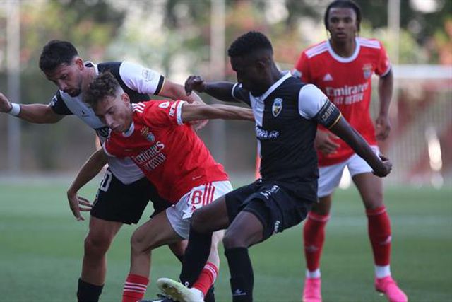 Encarnados multados por venderem bebidas alcoólicas em jogo da equipa B