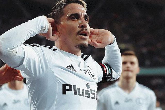 Melhor médio do campeonato é português