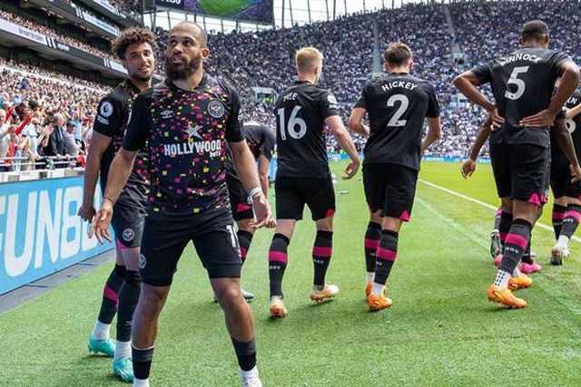 Tottenham perde em casa e fica com Europa em risco