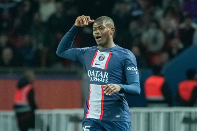 Nuno Mendes é o melhor jovem da liga francesa