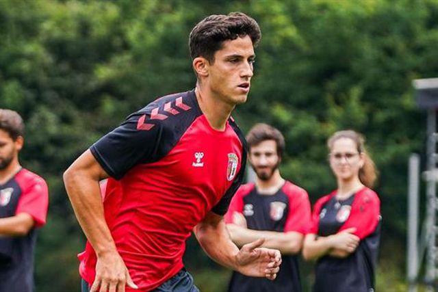 Oficial: Zé Carlos transferido