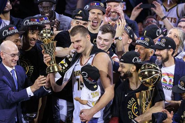 Há campeão inédito: Nuggets fazem a festa e Jokic é MVP  (vídeos)