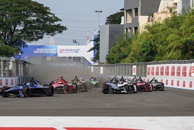 Fórmula E em Jacarta: Maserati vence pela primeira vez em monolugares desde 1957!