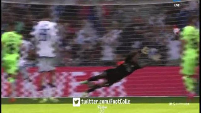 Diogo Gonçalves aumenta para 3-0 de penálti