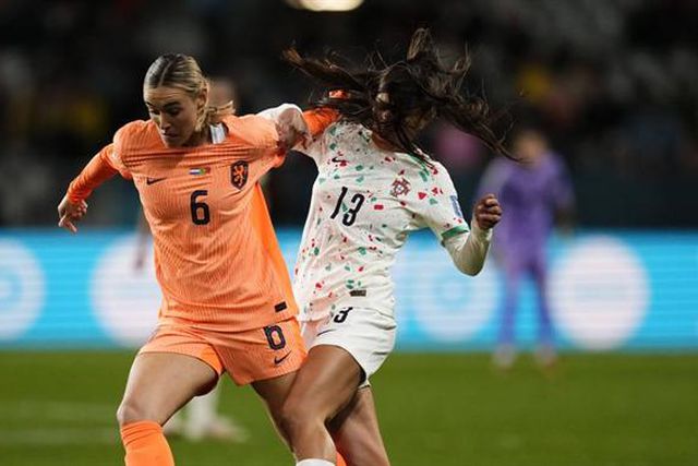 Boa imagem  de Portugal na estreia no Campeonato do Mundo