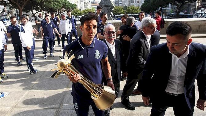 Histórico capitão despede-se do FC Porto