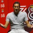 Roger Schmidt trocou mensagens com Enzo: «Disse-lhe que este título também lhe pertence»