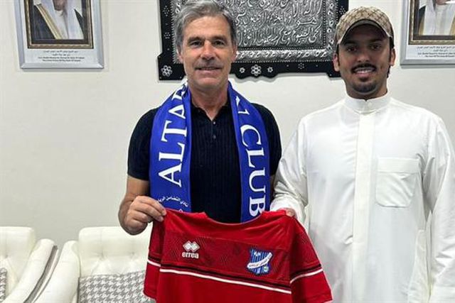 Miguel Leal apresentado: «Treinar no estrangeiro era a prioridade»