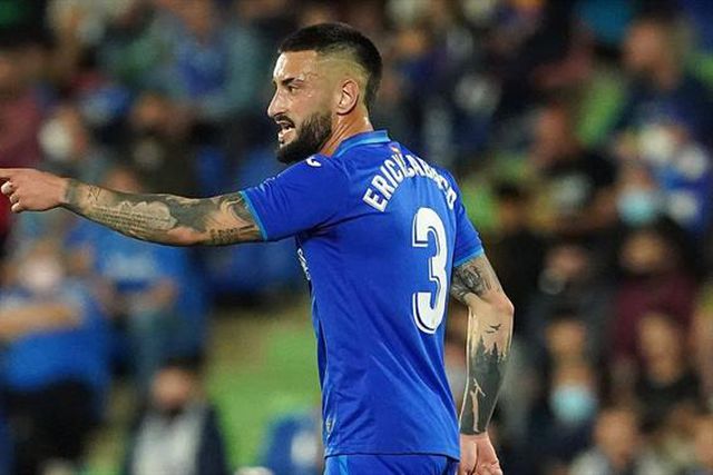 Cabaco certo, Parra discute termos