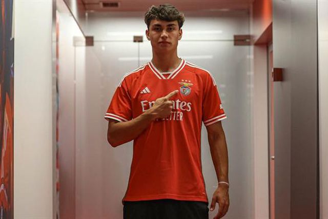 Oficial: cantou de galo e reforça sub-23