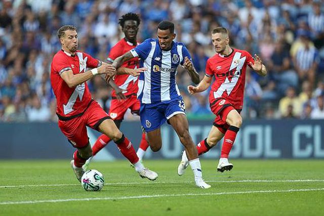 Galeno já pensa no Benfica: «Vamos entrar com tudo!»