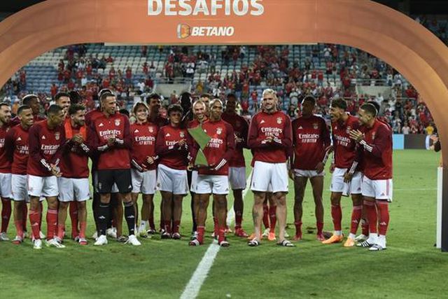 Benfica vence o Celta e conquista o Troféu do Algarve (veja os golos)