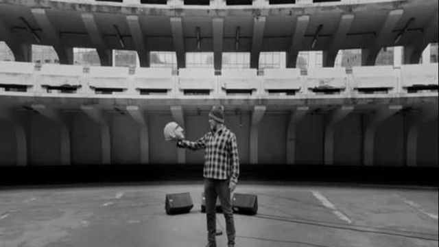 Cantona vai dedicar-se à música com digressão em Inglaterra