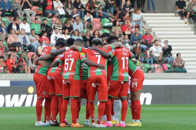 Marítimo vence Vizela e garante 'play-off': P. Ferreira e Santa Clara despromovidos à Liga 2