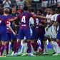 Barcelona vence Real Madrid em clássico (pouco) amigável - veja o resumo