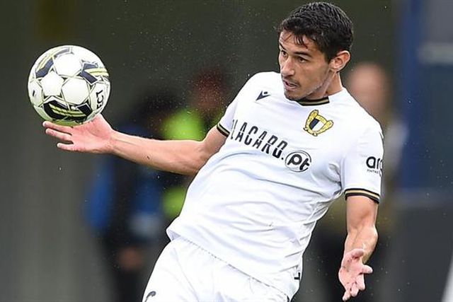 Penetra a caminho do AZ Alkmaar