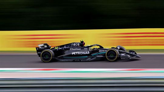 Lewis Hamilton primeiro no treino livre 3 na Hungria