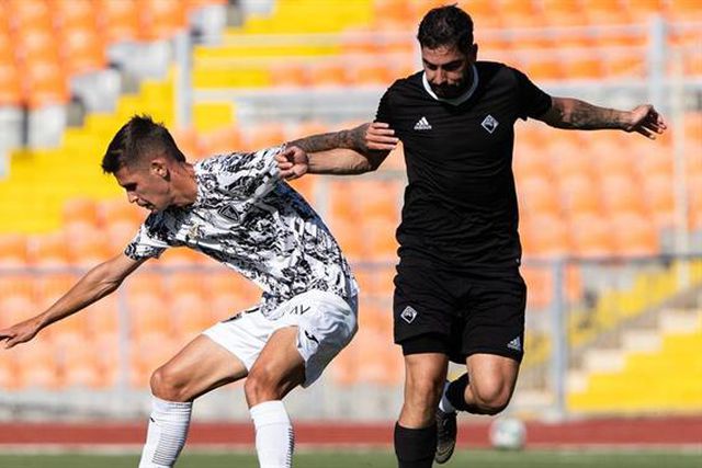 Ac. Viseu vence Académica com bis de André Clóvis