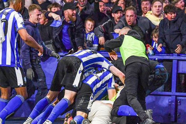 Impróprio para cardíacos: Sheffield Wednesday anulou 0-4 com 5-1 e está na final do ‘play off’!