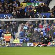 Penálti por mão de Quaresma coloca Everton na frente (vídeo)