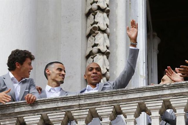 Nos Paços do Concelho cantou-se pelo «João Mário lampião» (vídeo)