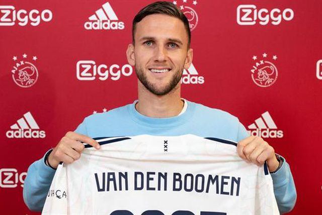 Oficial: Van Den Boomen por quatro épocas