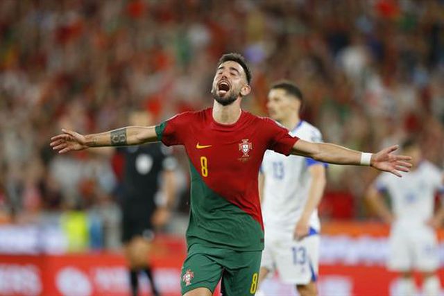 Portugal cilindra Bósnia com ‘show’ de Bruno Fernandes (veja os golos)