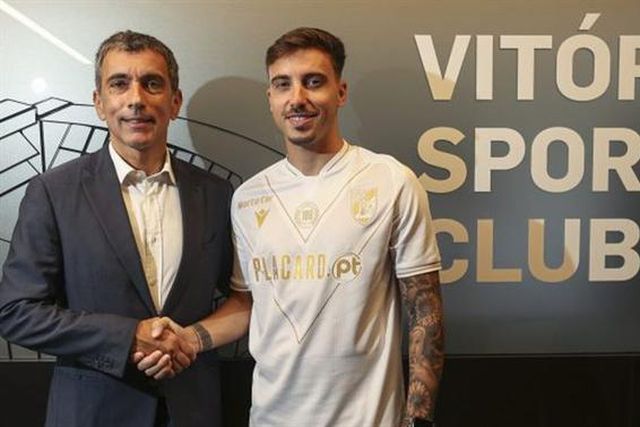 Oficial: João Mendes assina até 2025