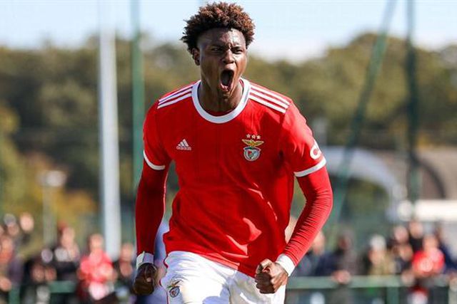 Mais um vencedor da Youth League anuncia a saída