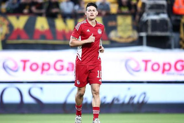 Antigo médio do FC Porto perto do Boca