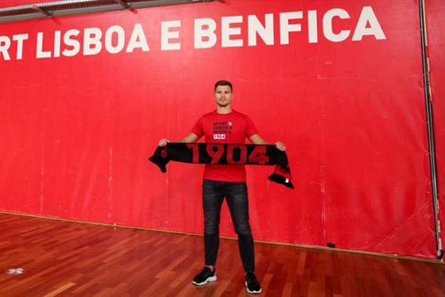 Grigoras no Benfica pela terceira época