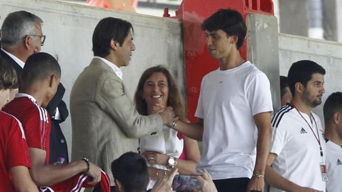 Rui Costa marca posição sobre João Félix